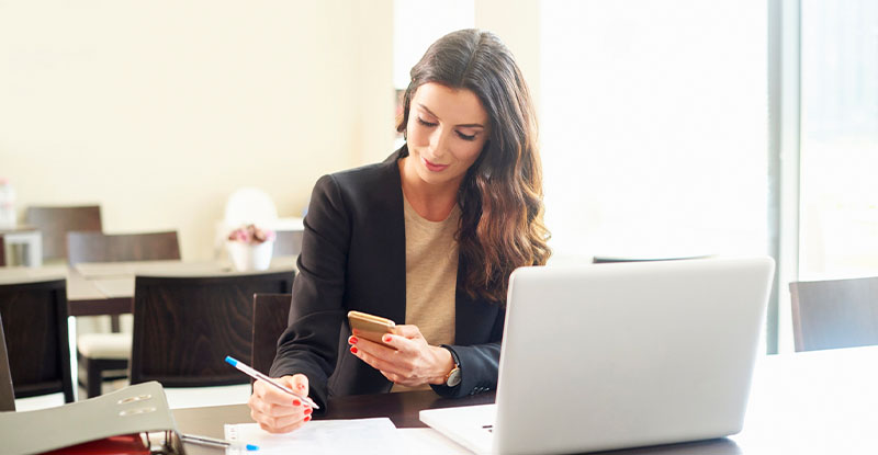 Woman finding out How To Get Business Credit Card 